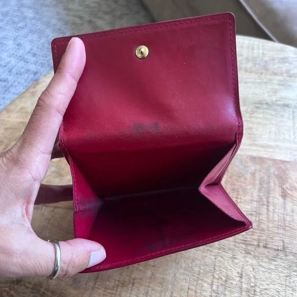 Louis Vuitton Vintage Vernis Double Flap Red Leather Wallet with Chain & Insert - Picture 9 of 17